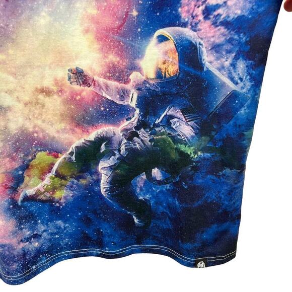 INTO THE AM Shirt Mens Medium Tank Psychedelic Space Astronaut All Over Print - Picture 4 of 7